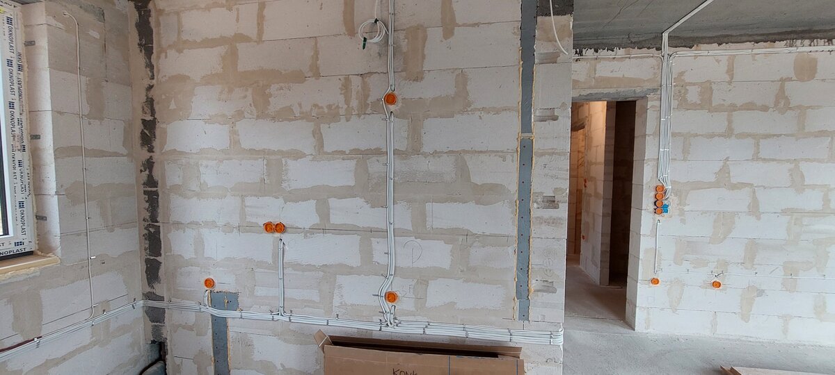 Instalacja elektryczna - przewody w korytach